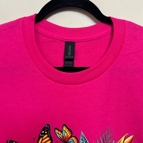 Gildan Pink Summer Vibes Graphic Tee - Picture 2 of 3